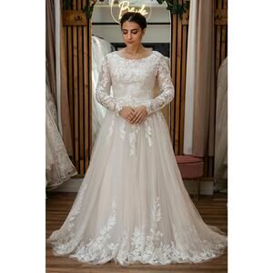 Modest Wedding Dress Ivory Champagne Long Sleeve Size 6